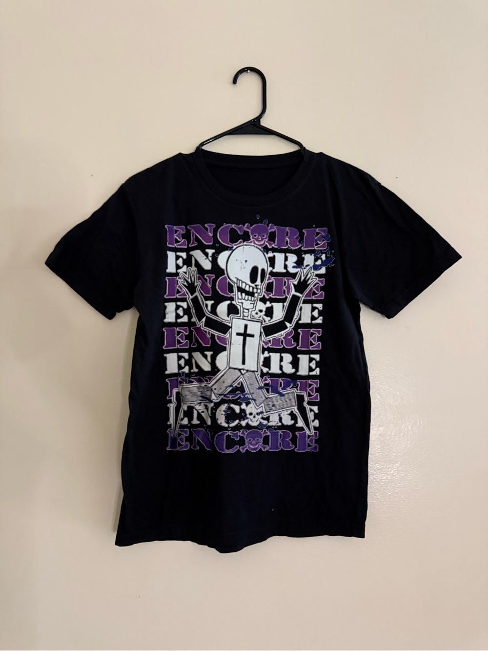 Che encore tour merch black tee shirt
